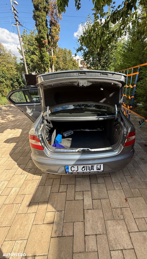 Skoda Superb 1.6 TDI GreenLine - 8