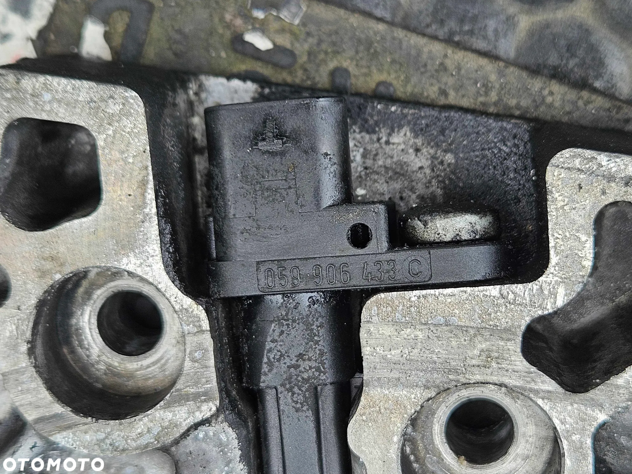 Obudowa Osłona Pokrywa Rozrzadu Silnika Dekiel Walu Kołnierz 2.7 3.0 V6 TDI Audi A4 B8 A5 Q5 - 5