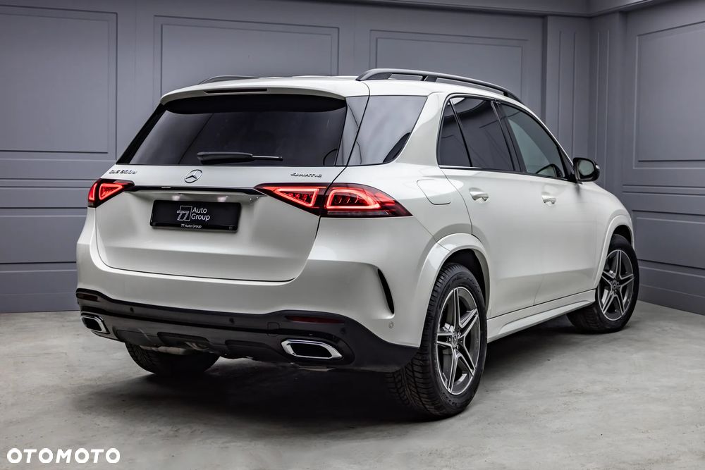 Mercedes-Benz GLE 300 d 4Matic 9G-TRONIC AMG Line - 2
