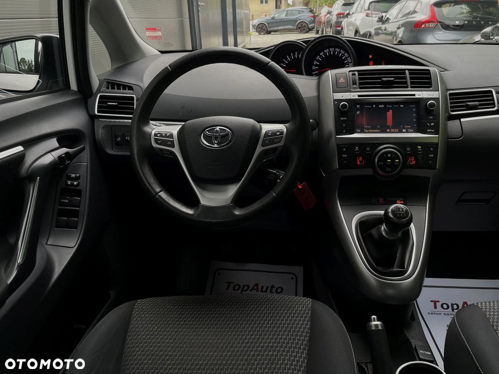 Toyota Verso 1.8 Premium 7os EU6 - 34