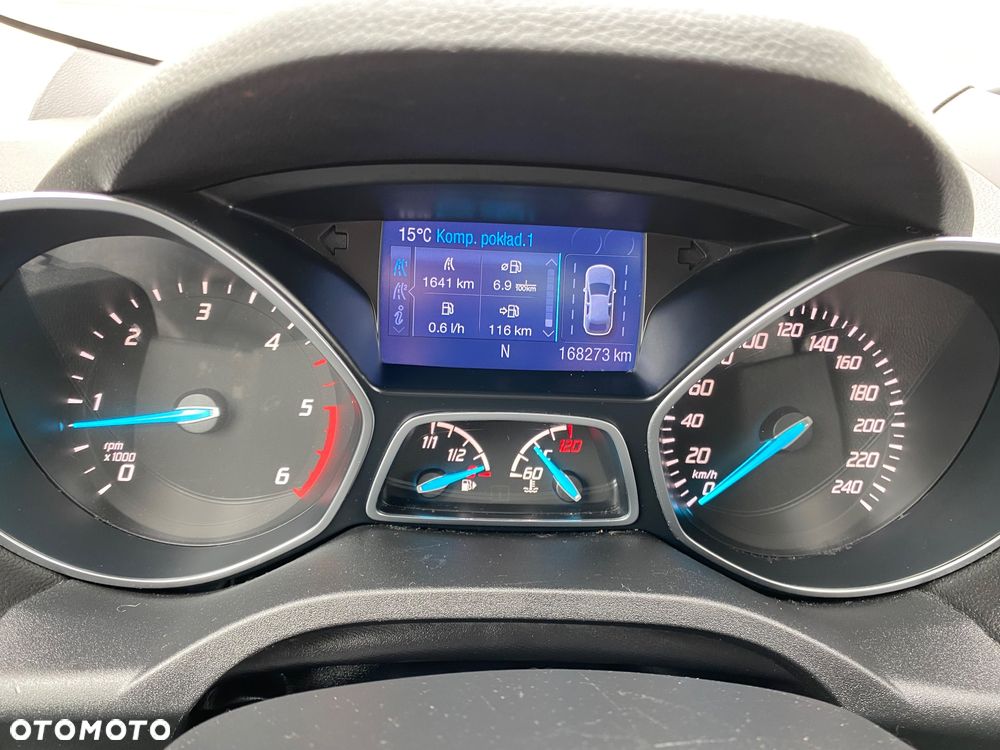 Ford Kuga 2.0 TDCi 4x4 Titanium - 28