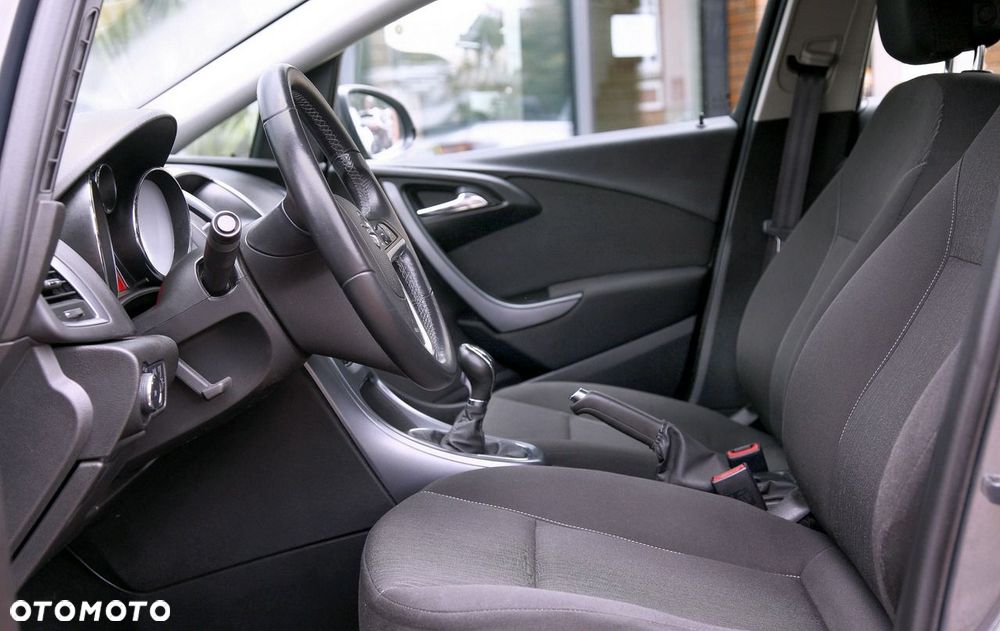 Opel Astra 1.4 T Enjoy - 18