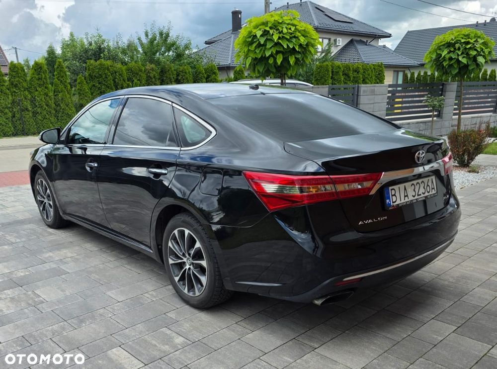 Toyota Avalon - 4
