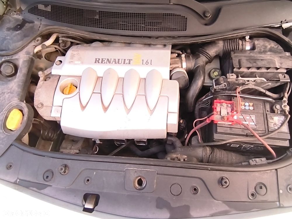 Renault Megane 1.6 Confort Dynamique - 10