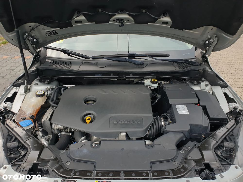 Volvo V40 Cross Country D2 Summum - 20