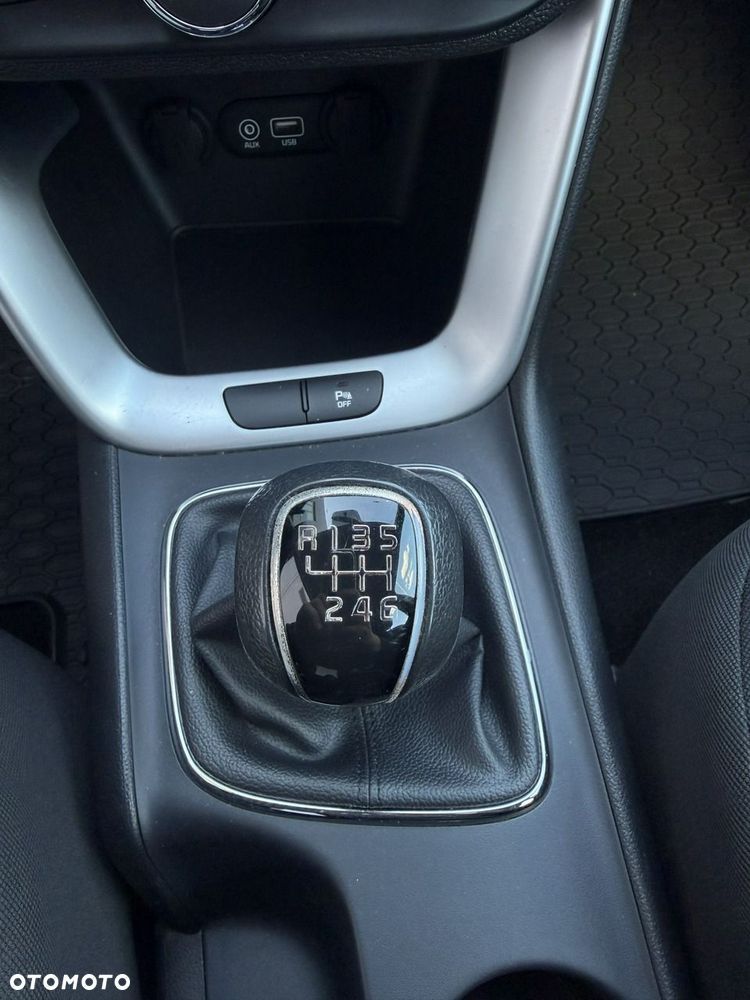 Kia Ceed - 24