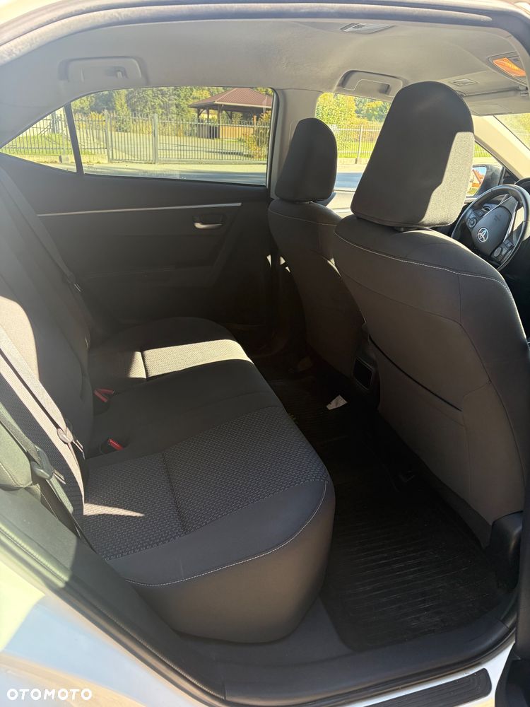 Toyota Corolla 1.6 Premium - 7