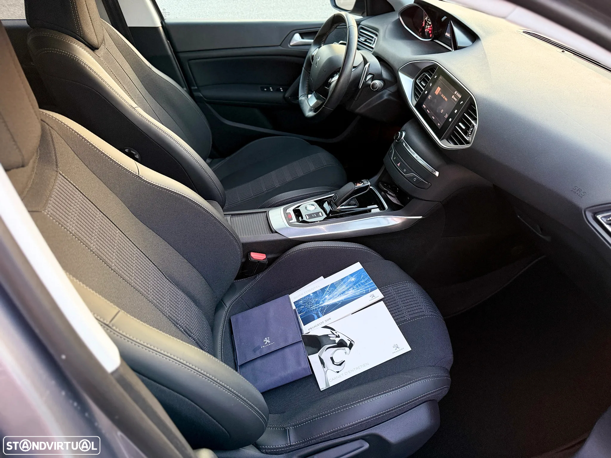 Peugeot 308 1.2 PureTech Allure EAT8 - 10