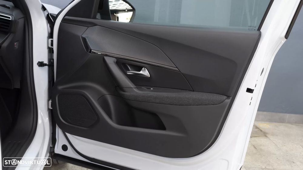 Peugeot 2008 1.2 PureTech Style - 12
