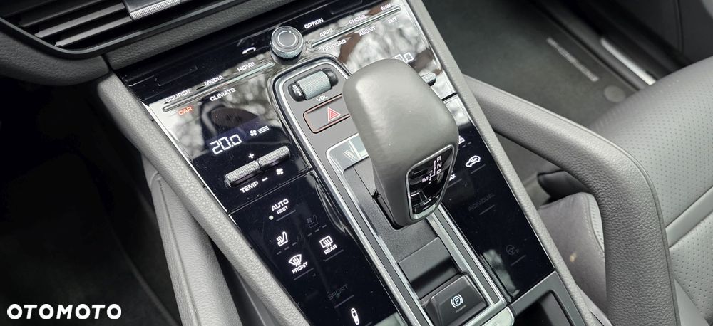 Porsche Cayenne Standard - 15