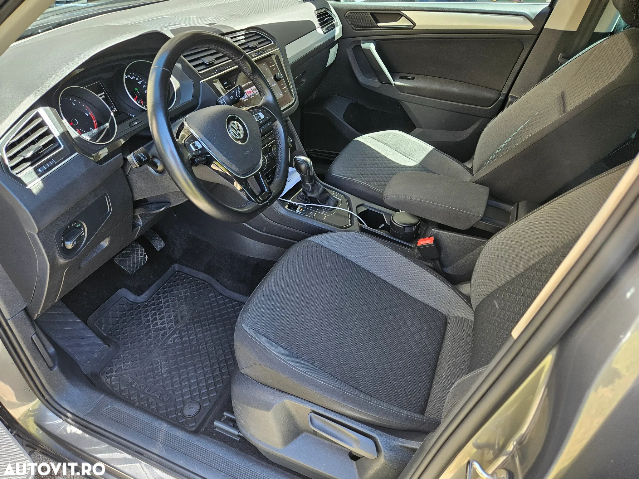 Volkswagen Tiguan 2.0 TDI SCR DSG Elegance - 9