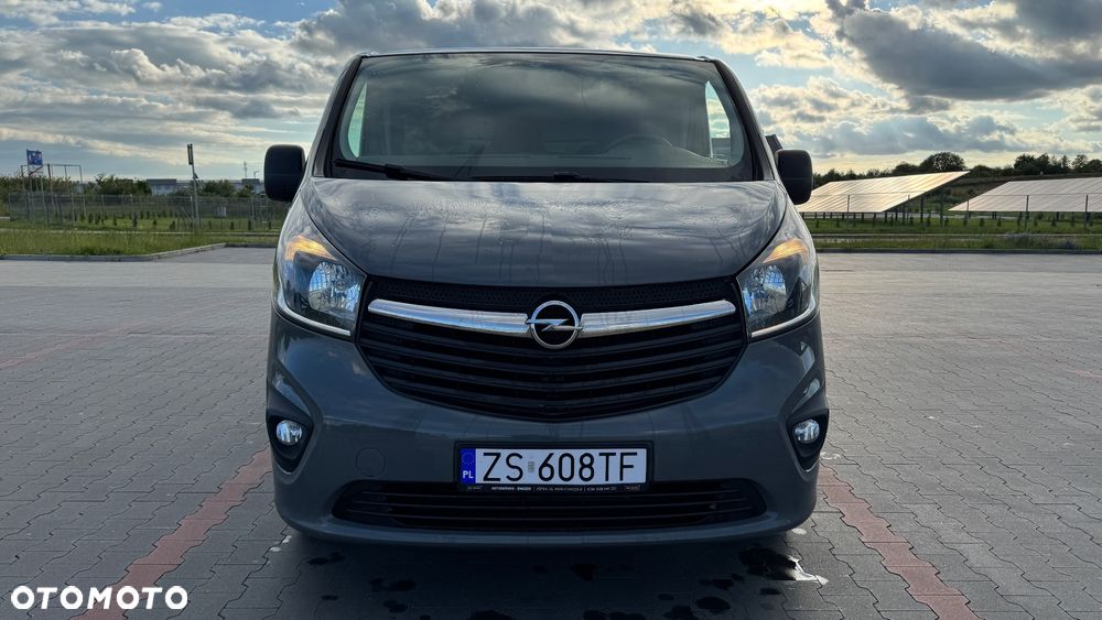 Opel Vivaro - 2
