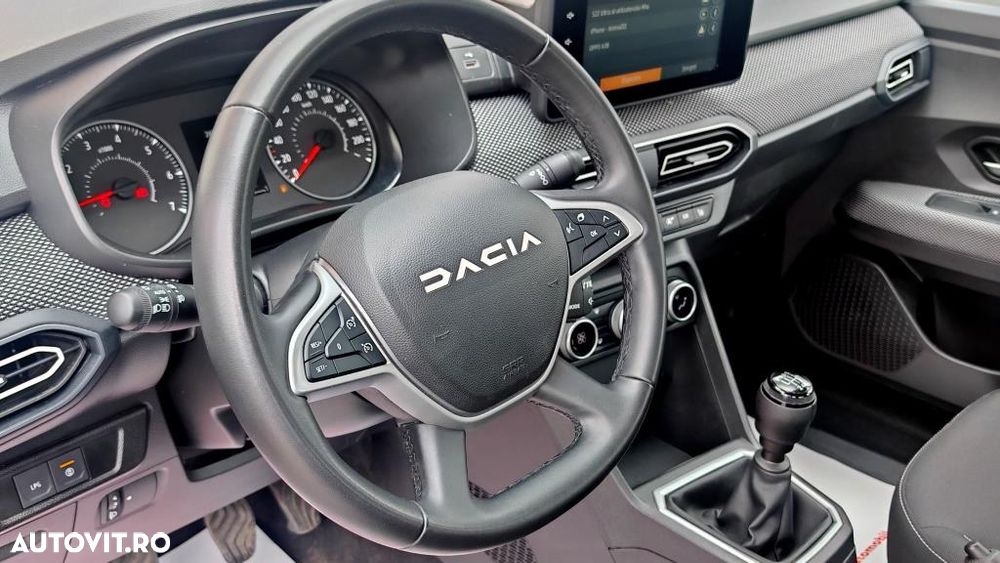 Dacia Logan TCe 90 MT6 Journey - 16