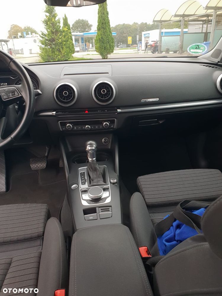 Audi A3 Sportback 1.4 TFSI e-tron sport - 4