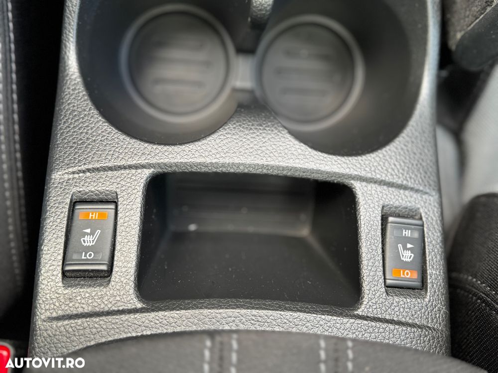 Nissan Qashqai 1.6 DIG-T TEKNA - 40