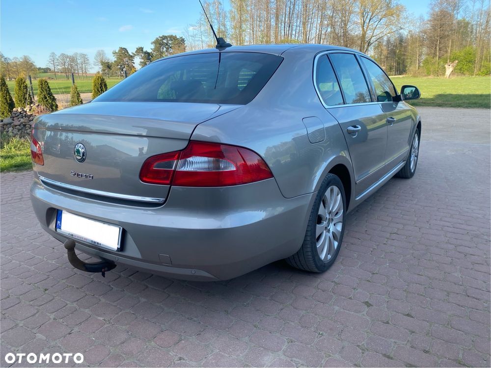 Skoda Superb 1.8 TSI FAMILY - 5