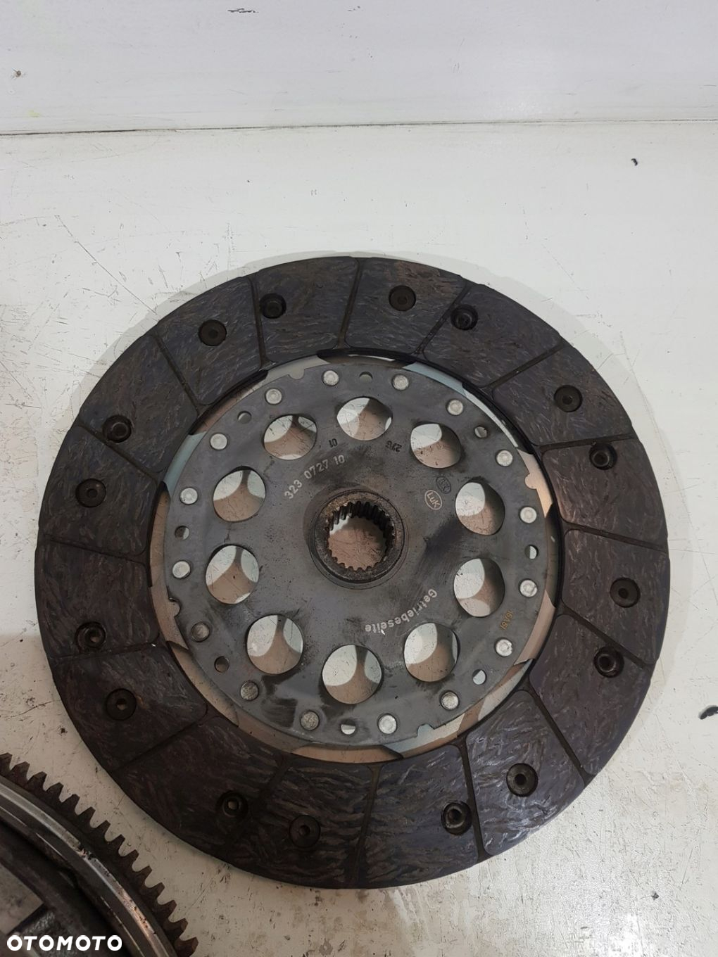 KOŁO DWUMASOWE SPRZĘGŁO 415011210 VW AUDI SEAT SKODA 1.9 TDI - 6