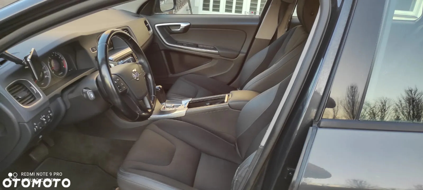 Volvo V60 2.0T Geartronic Powershift Kinetic - 6