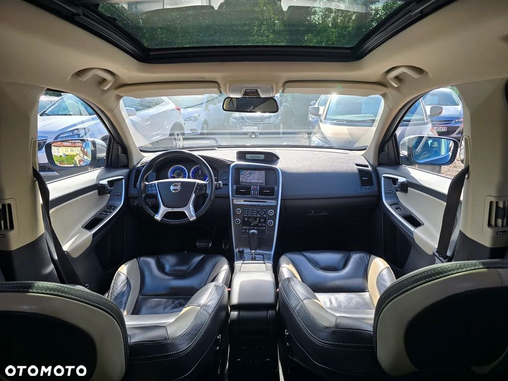 Volvo XC 60 2.0T R-Design - 17