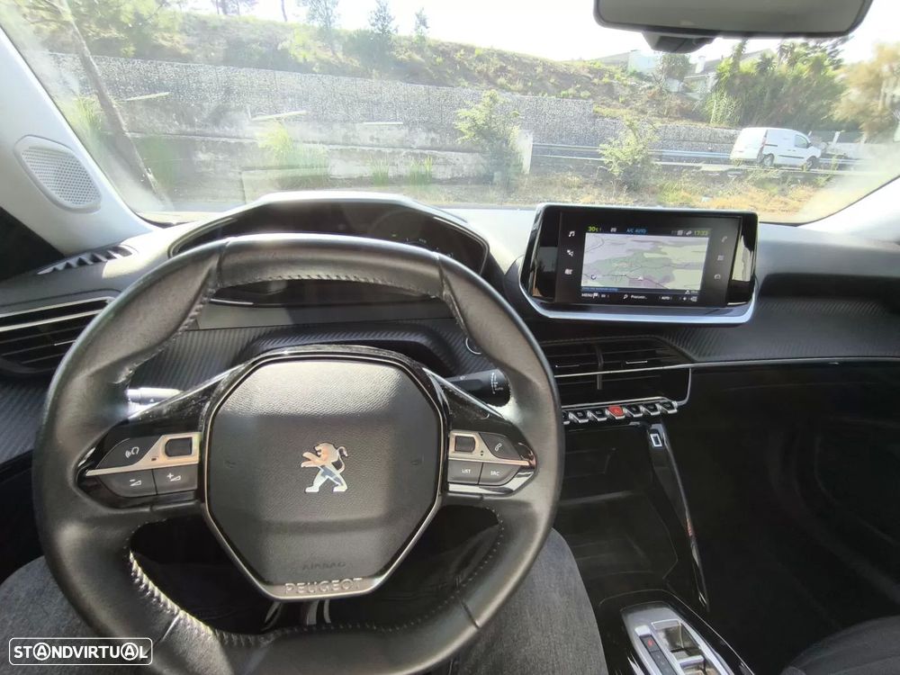Peugeot e-2008 50 kWh Style - 5