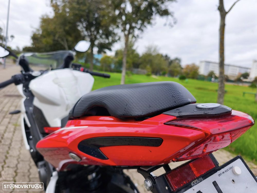 Benelli 302 R Abs - 9