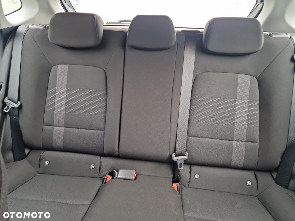 Hyundai i20 - 15
