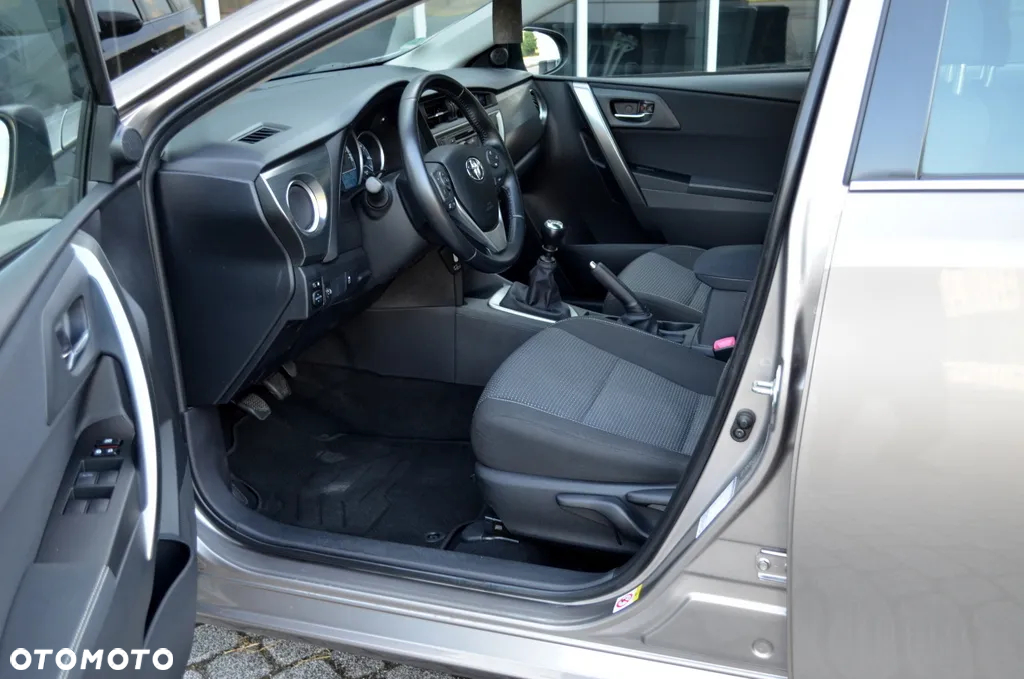 Toyota Auris 1.6 Dynamic - 7