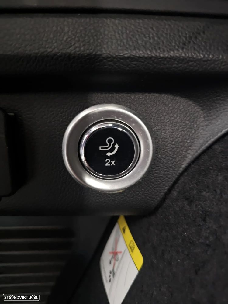 Ford Kuga - 13
