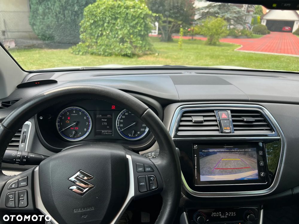 Suzuki SX4 S-Cross 1.0 T Premium - 17