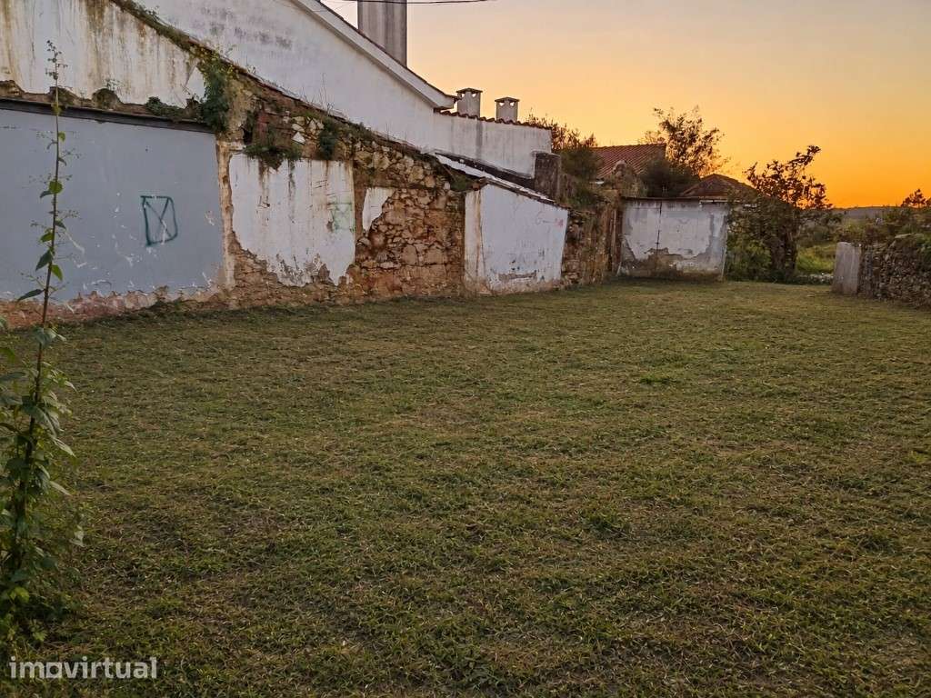 Ruínas com 2 terrenos rústicos em Tomar - Grande imagem: 5/14