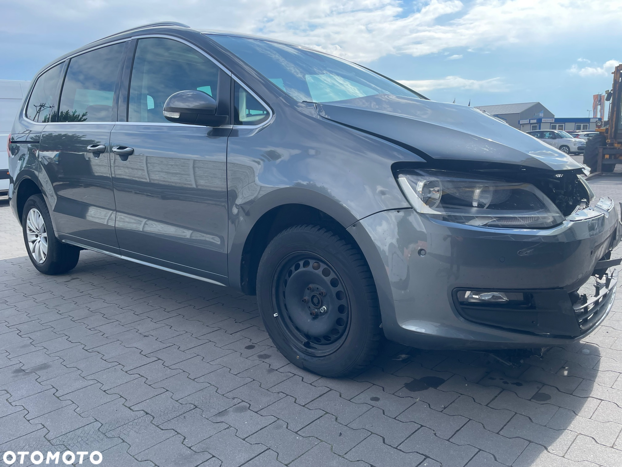 Volkswagen Sharan 2.0 TDI DSG (BlueMotion Technology) Comfortline - 12