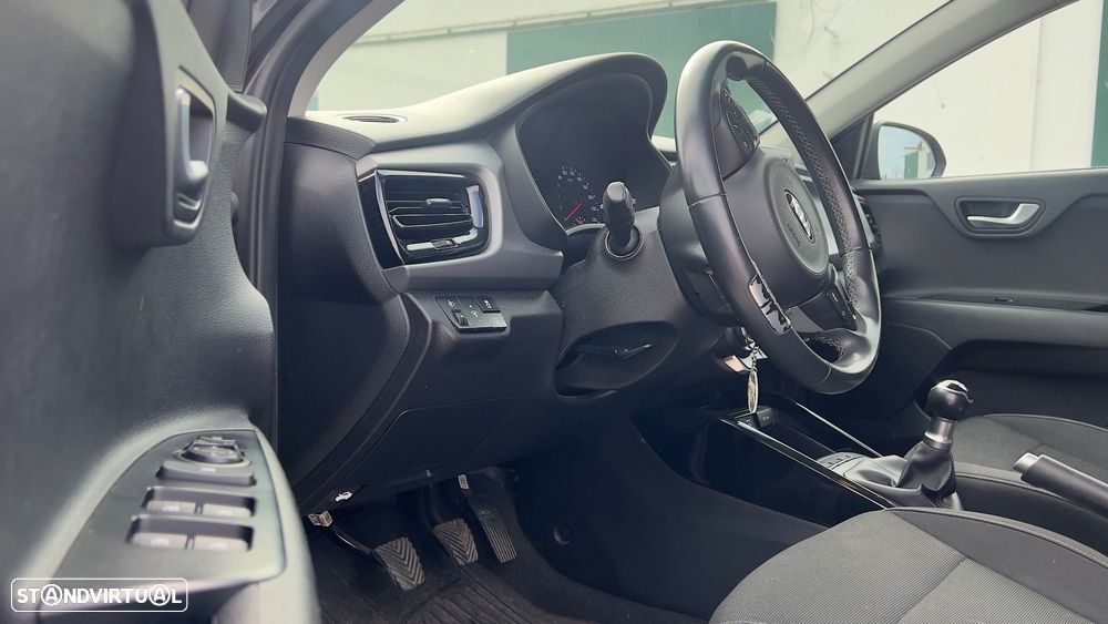 Kia Rio 1.2 CVVT Urban - 10