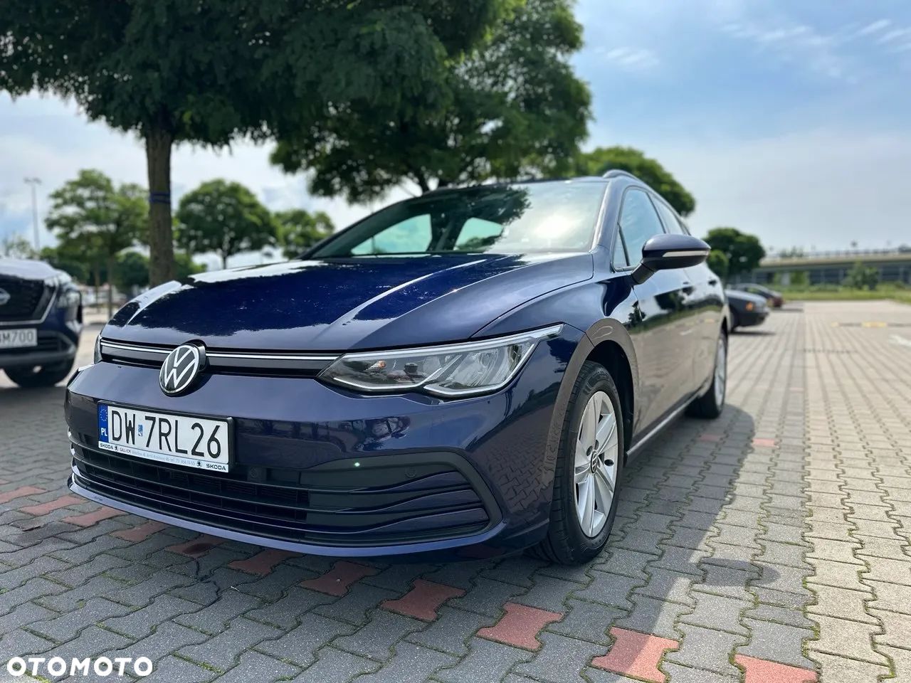 Volkswagen Golf - 1
