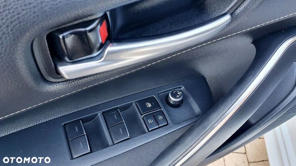 Toyota Corolla 1.8 Hybrid Comfort - 37