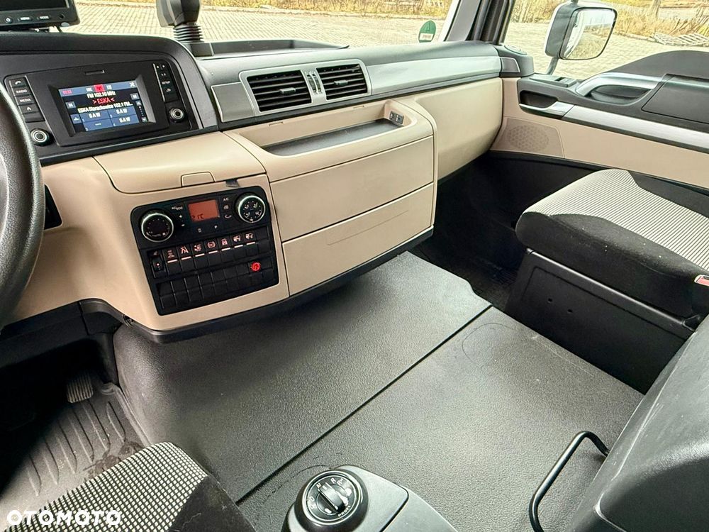 MAN TGM 15.290 / IZOTERMA / WINDA / 18 PALET / AUTOMAT / SYPIALKA / NISKI PRZEBIEG / 2017 ROK / KONTENER - 25