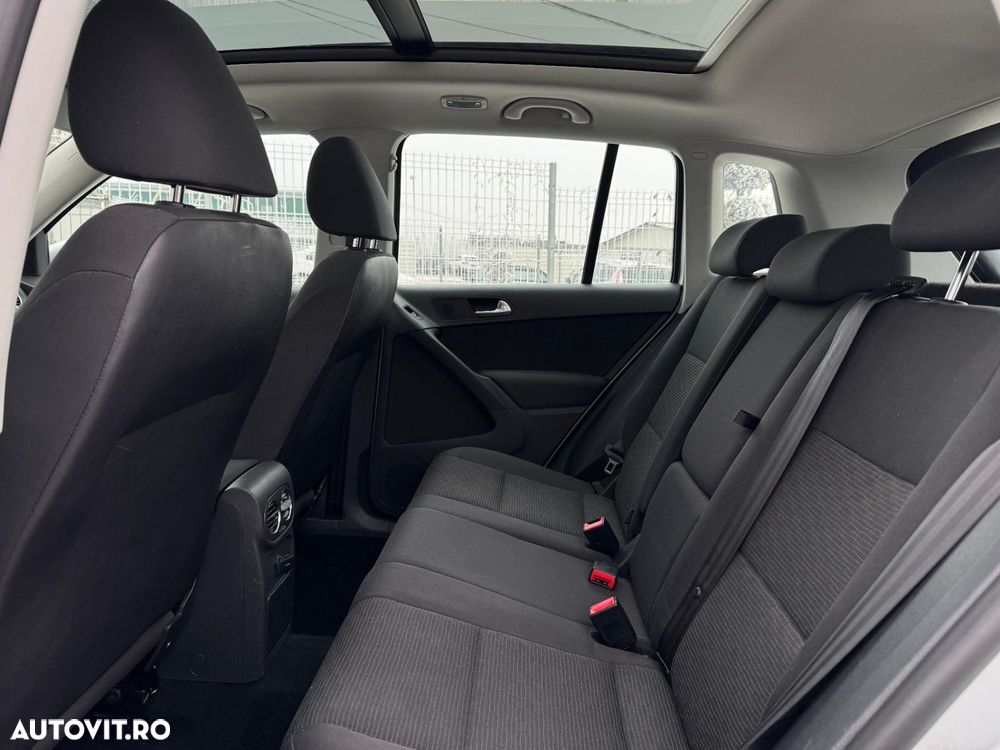 Volkswagen Tiguan - 13