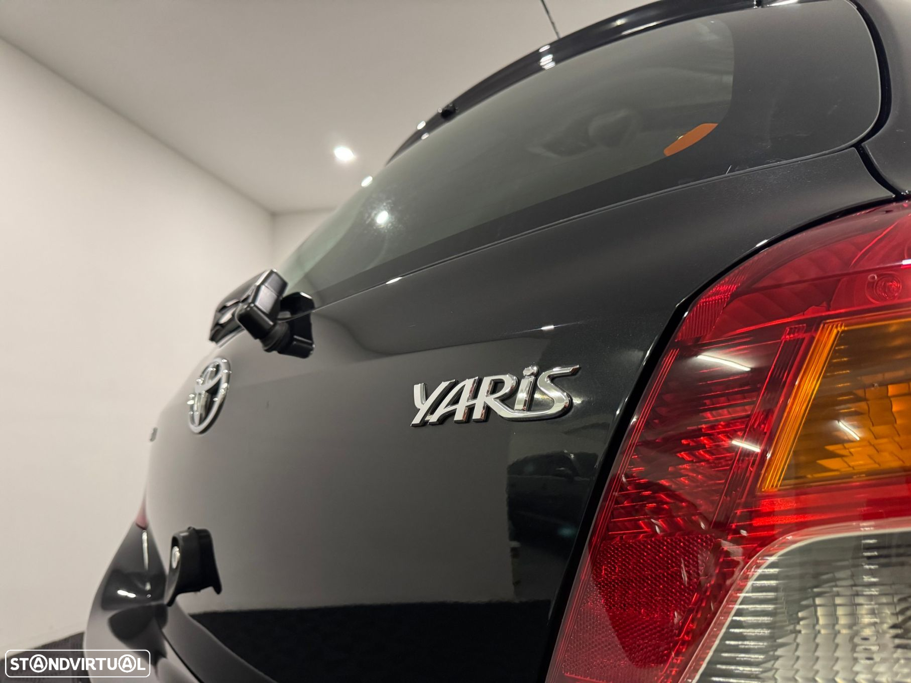 Toyota Yaris 1.0 VVT-i AC - 19
