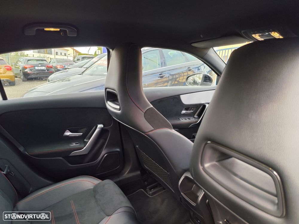 Mercedes-Benz A 250 e AMG Line - 19