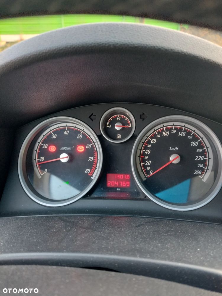 Opel Astra 1.6 Turbo - 9