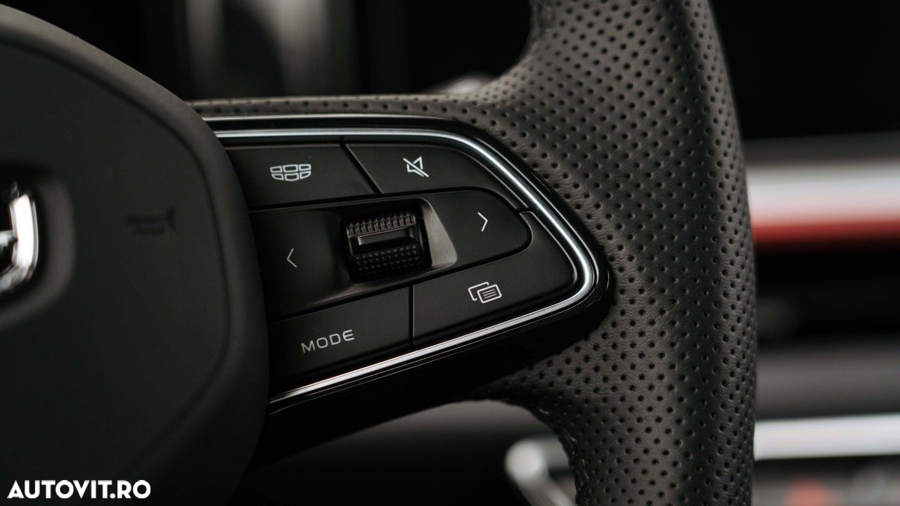 Geely Coolray - 19