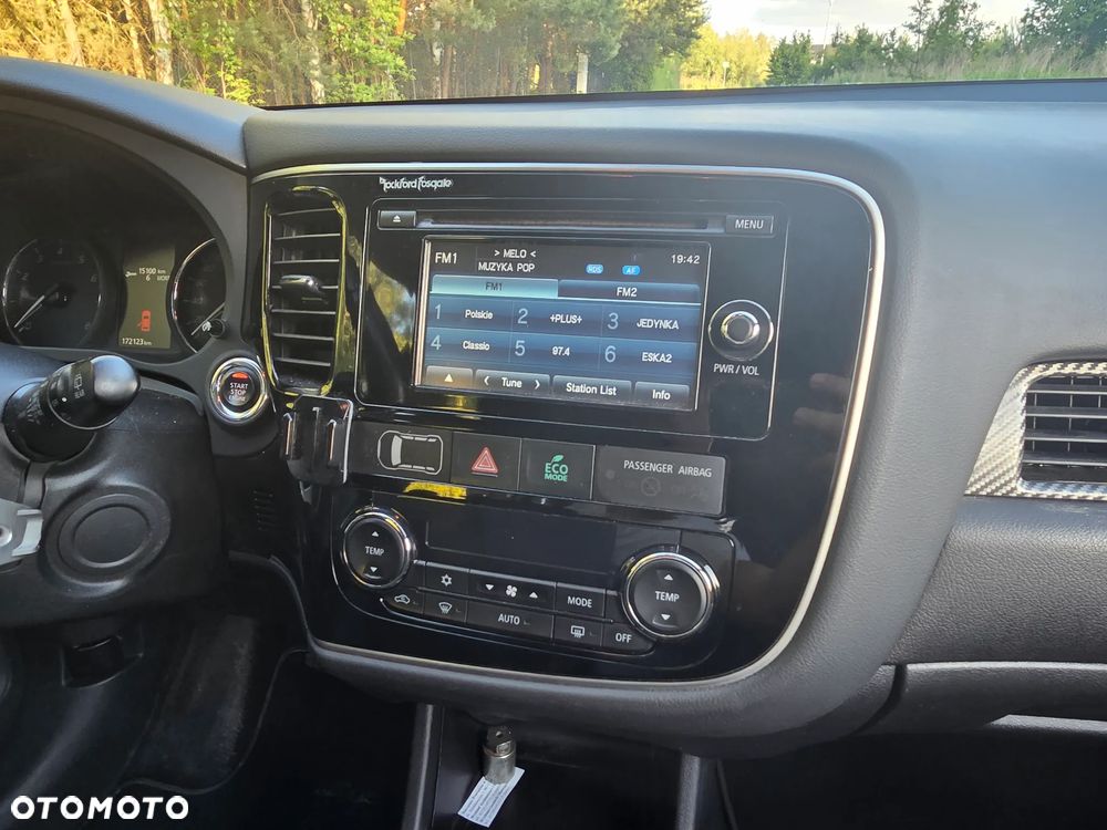 Mitsubishi Outlander 2.0 Intense 4WD CVT - 19