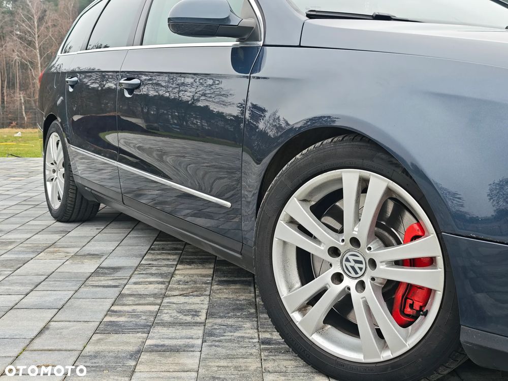 Volkswagen Passat 3.2 V6 FSI 4Motion DSG Highline - 11