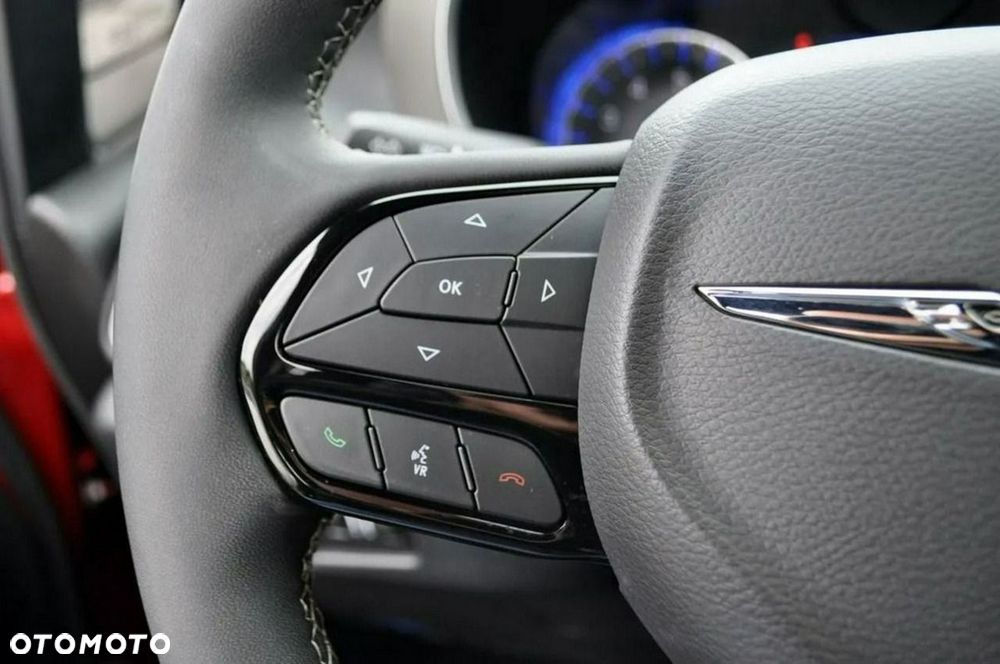 Chrysler Pacifica - 30