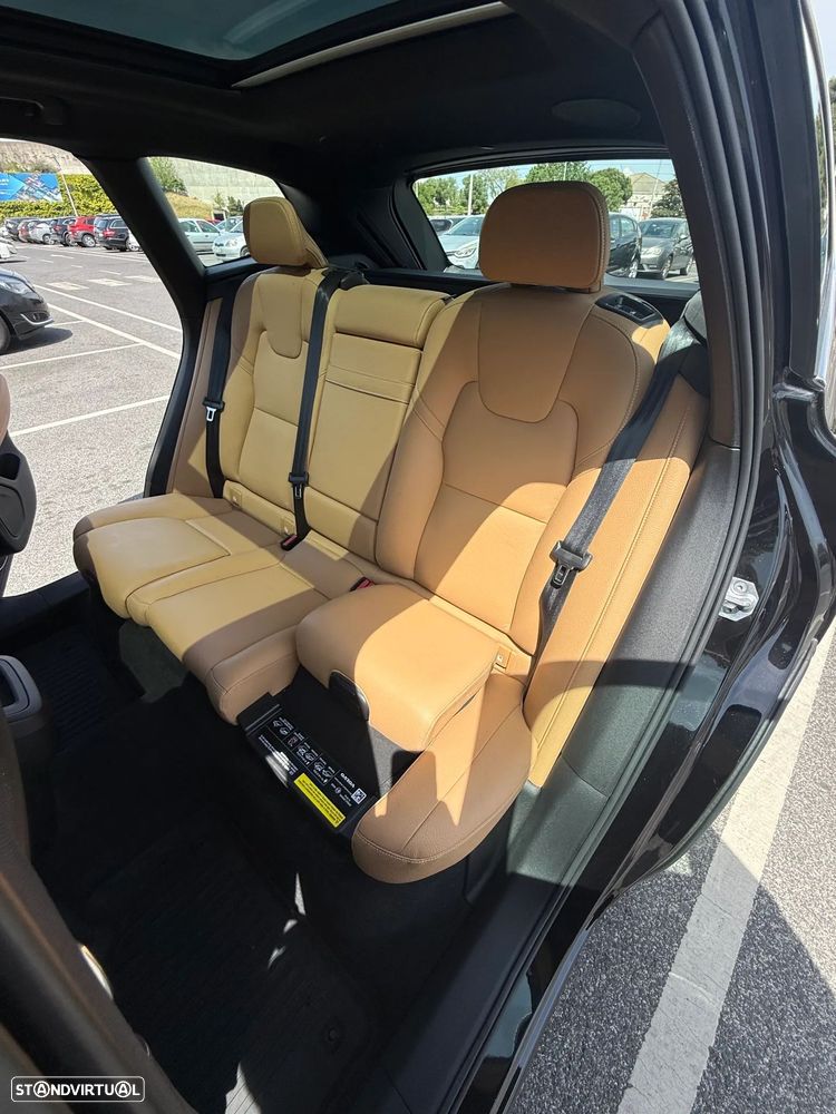 Volvo XC 60 2.0 D4 Inscription AWD Geartronic - 27