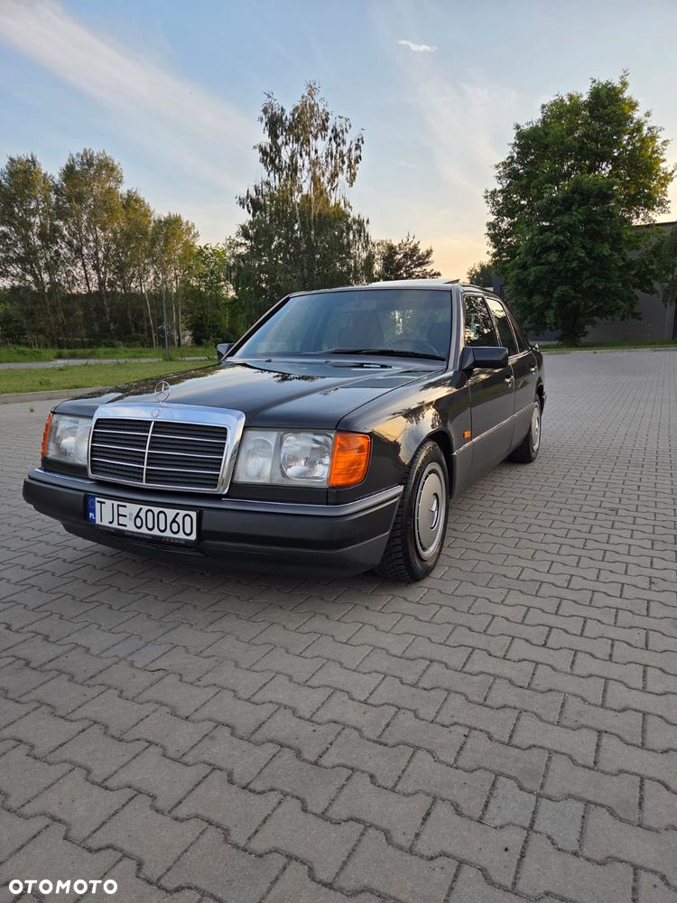 Mercedes-Benz W124 (1984-1993) ver-260-se - 2