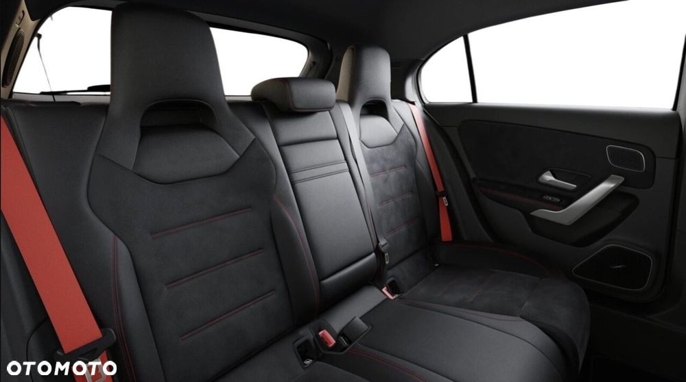 Mercedes-Benz Klasa A 35 AMG 4-Matic 8G-DCT - 10