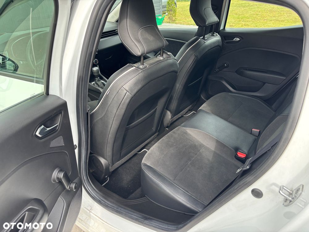 Renault Clio - 10