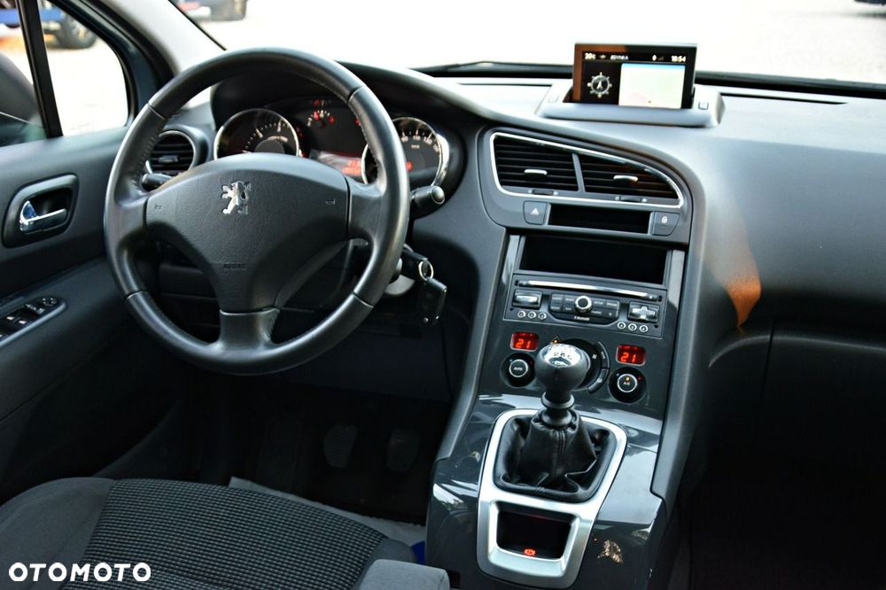 Peugeot 5008 - 5