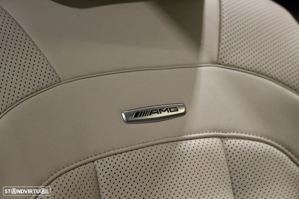 Mercedes-Benz E 53 AMG 4Matic+ - 16
