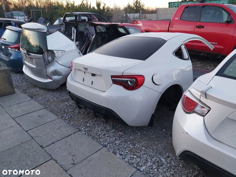 TOYOTA GT86 Subaru BRZ tył ćwiartka pas błotnik - 5